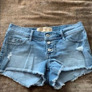 Light wash low rise jean shorts